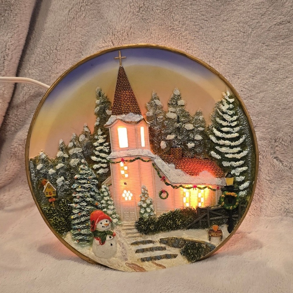 Popular 2001 Winter Church Lighted‎ 3D Relief Decorative Plate Snowman M11045-12